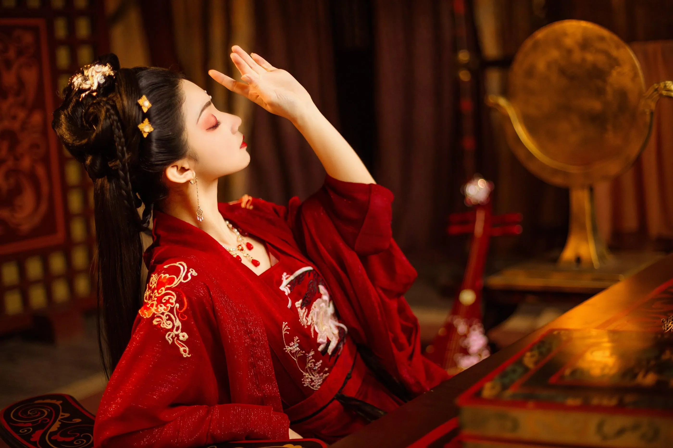 [YITUYU艺图语]2021.08.21 公主小札—迎亲 猫夏小卡 [27P]插图1